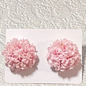 Vintage 60s Light Pink Floral Pierced Earrings